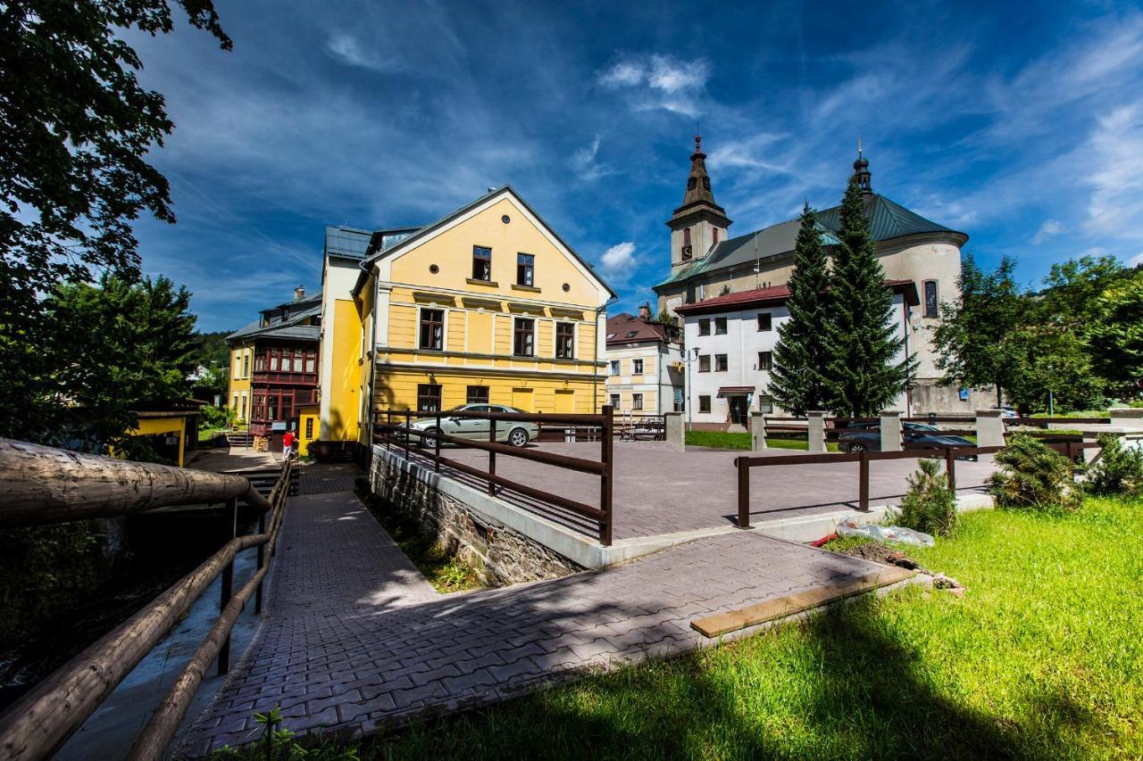 Yellow Street Apartment Rokytnice nad Jizerou Exterior foto